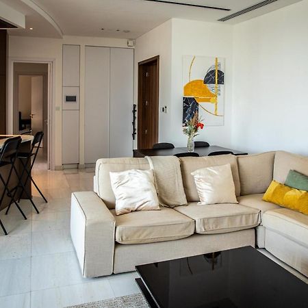 شقة Phaedrus Living: 360 Tower Luxury Flat نيقوسيا المظهر الخارجي الصورة