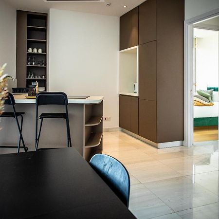 شقة Phaedrus Living: 360 Tower Luxury Flat نيقوسيا المظهر الخارجي الصورة