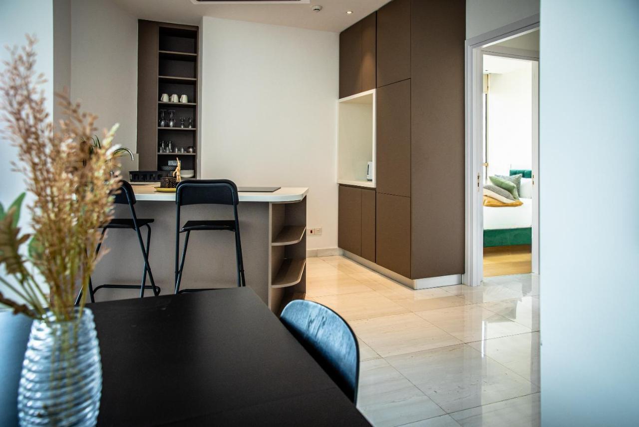 شقة Phaedrus Living: 360 Tower Luxury Flat نيقوسيا المظهر الخارجي الصورة